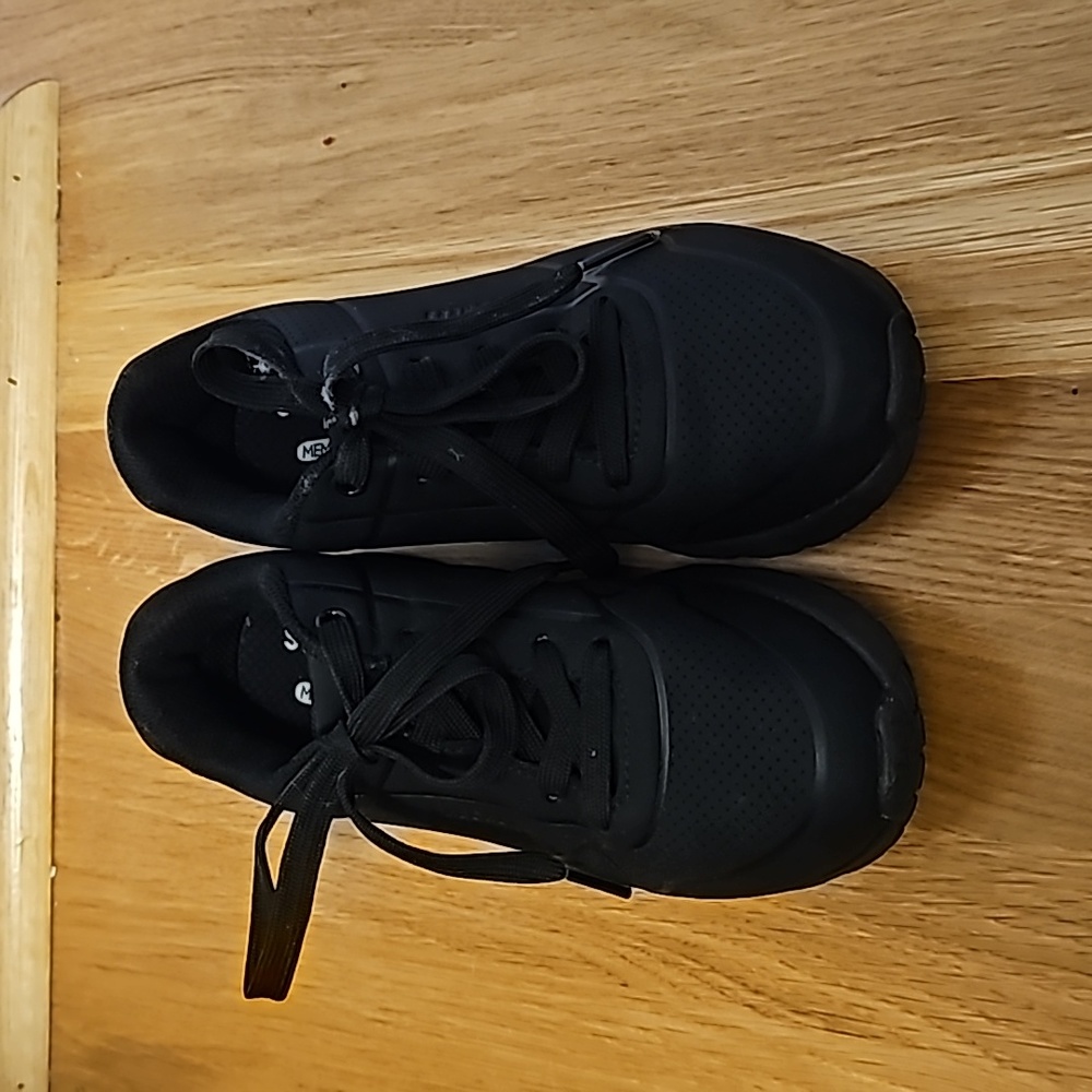 Skechers Air Cooled Memory Foam Sneakers, Size 1